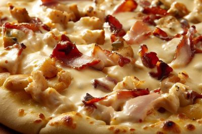 Delicious Chicken and Bacon Ranch Pizza