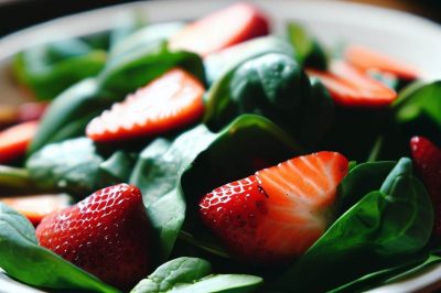 Delicious Strawberry Spinach Salad