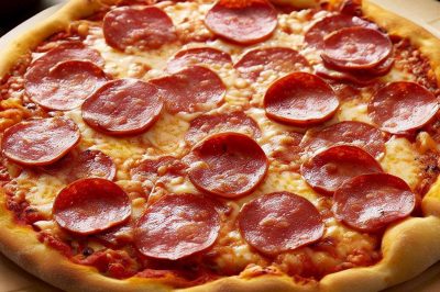 Easy One-Serving Pepperoni Pizza