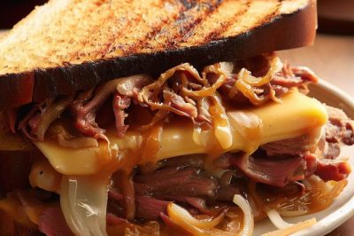 Grilled Cheese with Roast Beef and Caramelized Onions