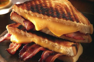 Grilled Cheese with Smoked Gouda and Bacon