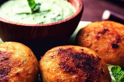 Indian Aloo Tikki with Mint Chutney