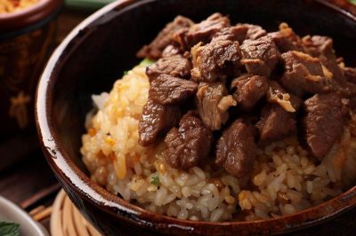 Vietnamese Style Com Tam Bo (Broken Rice with Beef)