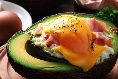 Baked Egg in Avocado with Ham and Cheese