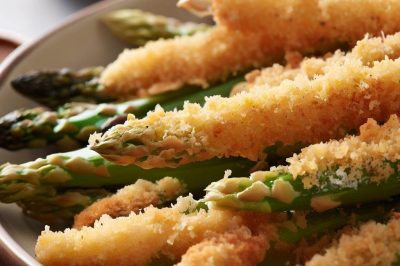 Crispy Fried Asparagus with Panko Breadcrumbs