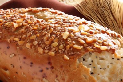 Delicious Whole Grain Cheese Bread