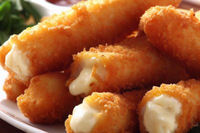 Fried Mozzarella Sticks