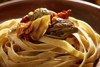 Linguine with Artichoke and Sun-Dried Tomatoes