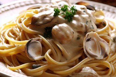 Linguine with White Clam Sauce