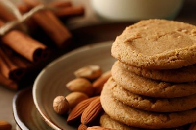 Low Sugar or Sugar Free Peanut Butter and Cinnamon Cookies