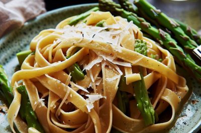 Oil-Free Fettuccine with Asparagus and Parmesan