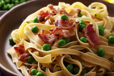 Oil-Free Fettuccine with Bacon and Peas