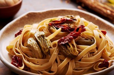 Oil-Free Linguine with Artichoke and Sun-Dried Tomatoes