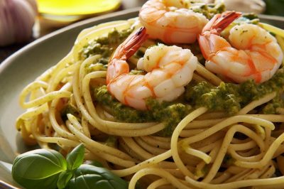 Oil-Free Linguine with Shrimp and Pesto