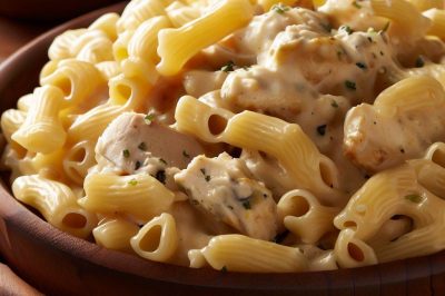 One-Serving Chicken Alfredo Mac and Cheese