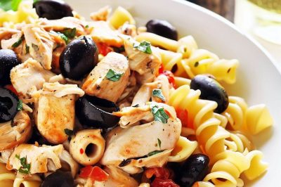 One-Serving Chicken and Black Olive Pasta