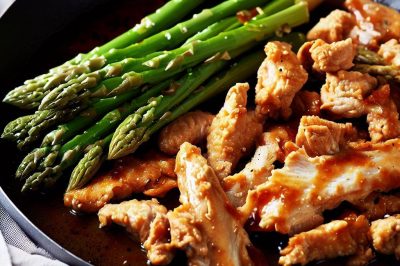 Quick and Easy Stir-Fried Chicken and Asparagus