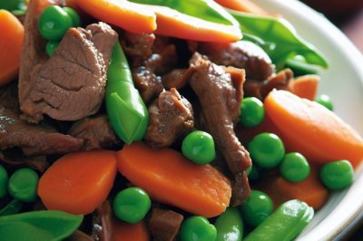 Stir-Fried Beef and Carrots and Snow Peas