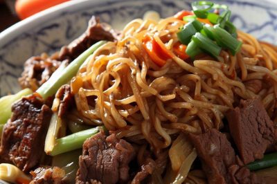 Stir-Fried Noodles with Beef and Vegetables
