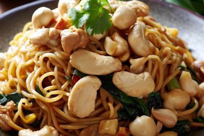 Stir-Fried Noodles with Chicken and Cashews