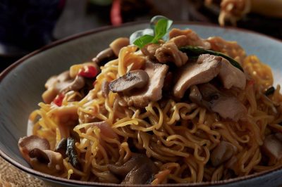 Stir-Fried Noodles with Pork and Mushrooms