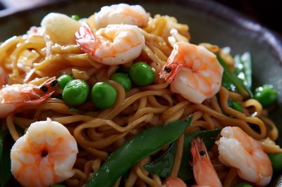 Stir-Fried Noodles with Shrimp and Snow Peas