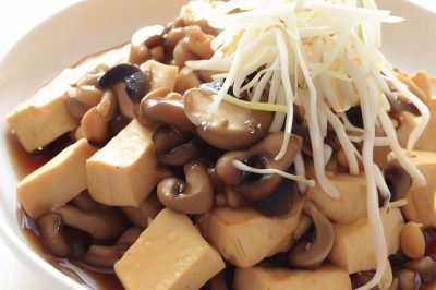 Stir-Fried Tofu, Bean Sprouts and Mushrooms