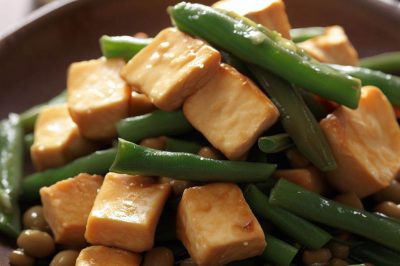 Stir-Fried Tofu and Green Beans